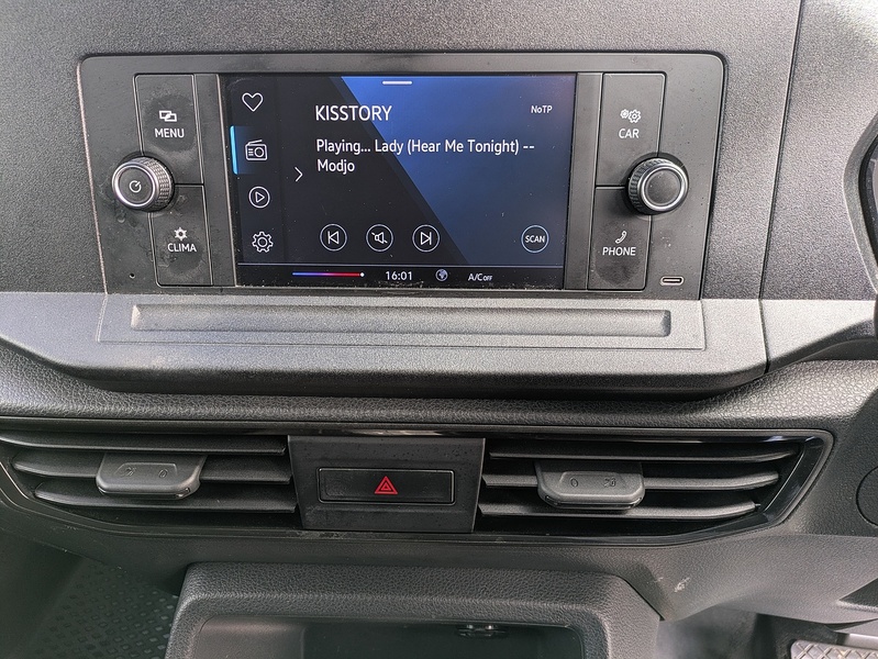 Volkswagen 2.0 TDI C20 Commerce Plus Panel Van 5dr Diesel DSG SWB Euro 6 (s/s) (122 ps)