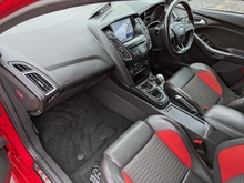 2.0 TDCi ST-2 Hatchback 5dr Diesel Manual Euro 6 (s/s) (185 ps)