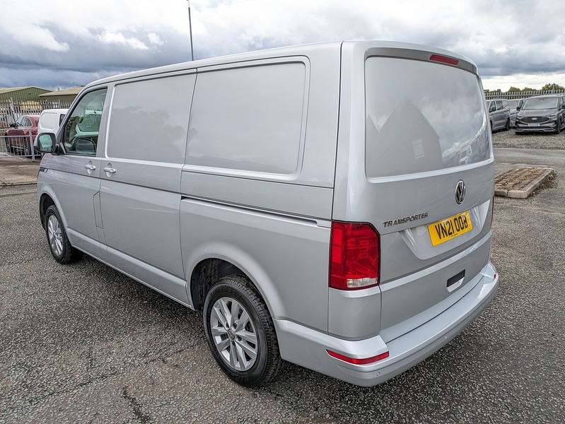 Volkswagen 2.0 TDI T28 Highline Panel Van 5dr Diesel Manual FWD SWB Euro 6 (s/s) (110 ps)