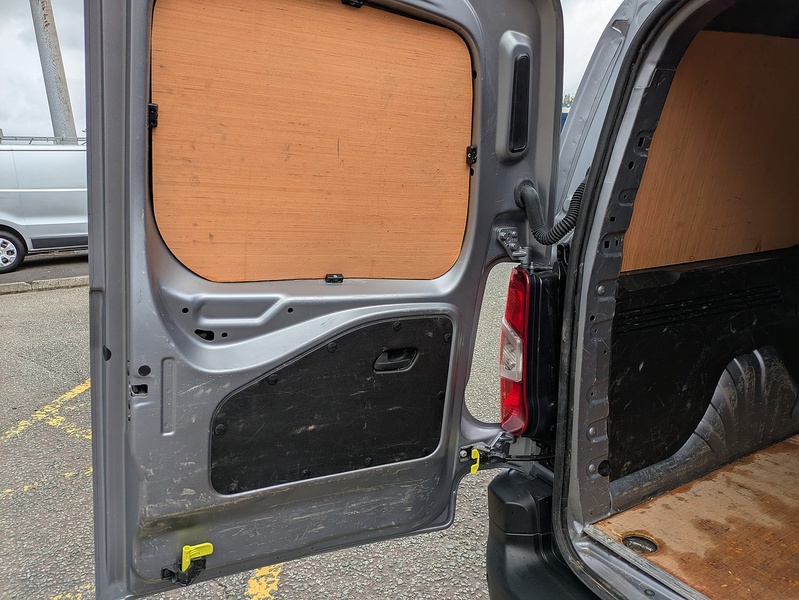 Vauxhall 1.5 Turbo D 2300 Prime Panel Van 6dr Diesel Manual L2 H1 Euro 6 (s/s) (100 ps)