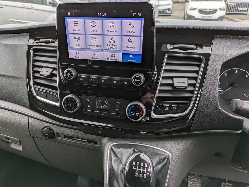 Ford 2.0 320 EcoBlue Limited Crew Van Double Cab 5dr Diesel Manual L1 H1 Euro 6 (s/s) (130 ps)