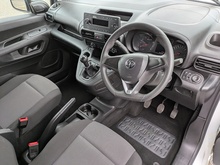 1.6 Turbo D 2300 Edition Panel Van 4dr Diesel Manual L1 H1 Euro 6 (s/s) (100 ps)