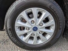 2.0 320 EcoBlue Limited Crew Van Double Cab 5dr Diesel Manual L2 H1 Euro 6 (s/s) (130 ps)