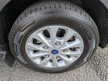 2.0 320 EcoBlue Limited Crew Van Double Cab 5dr Diesel Manual L2 H1 Euro 6 (s/s) (130 ps)