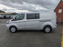 2.0 320 EcoBlue Limited Crew Van Double Cab 5dr Diesel Manual L2 H1 Euro 6 (s/s) (6 Seat) (130 ps)