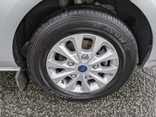 2.0 320 EcoBlue Limited Crew Van Double Cab 5dr Diesel Manual L2 H1 Euro 6 (s/s) (6 Seat) (130 ps)