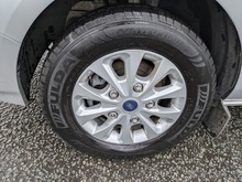 2.0 320 EcoBlue Limited Crew Van Double Cab 5dr Diesel Manual L2 H1 Euro 6 (s/s) (6 Seat) (130 ps)