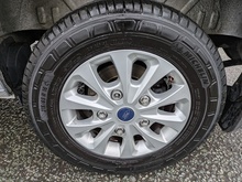 2.0 320 EcoBlue Limited Crew Van Double Cab 5dr Diesel Manual L2 H1 Euro 6 (s/s) (6 Seat) (130 ps)