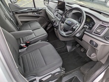 2.0 320 EcoBlue Limited Crew Van Double Cab 5dr Diesel Manual L2 H1 Euro 6 (s/s) (6 Seat) (130 ps)