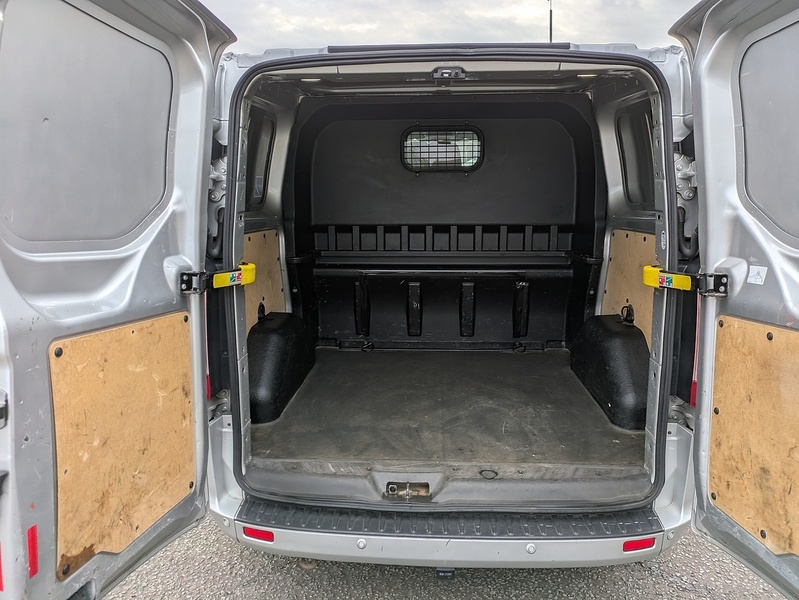 Ford 2.2 TDCi 290 Limited Combi Van 6dr Diesel Manual L1 H1 (191 g/km, 153 bhp)