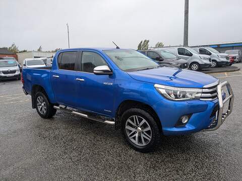 2.4 D-4D Invincible Pickup Double Cab 4dr Diesel Auto 4WD Euro 6 (TSS, 3.5t) (150 ps)
