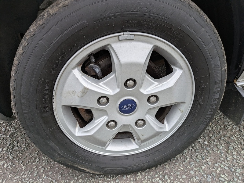 Ford 2.2 TDCi 270 Limited Panel Van 5dr Diesel Manual L1 H1 (186 g/km, 123 bhp)