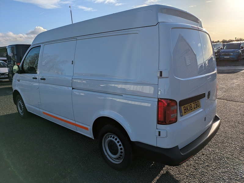 Volkswagen 2.0 TDI T32 BlueMotion Tech Startline Panel Van 5dr Diesel Manual FWD LWB Euro 6 (s/s) (102 ps)