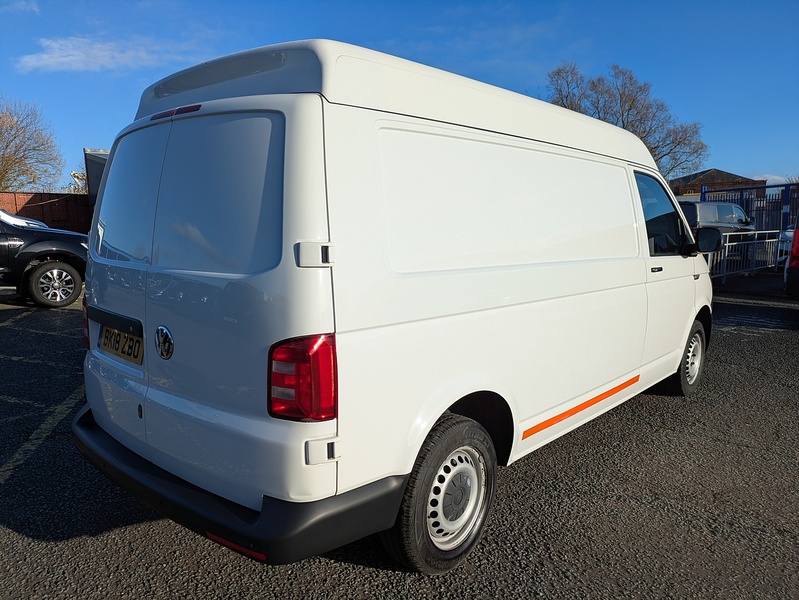 Volkswagen 2.0 TDI T32 BlueMotion Tech Startline Panel Van 5dr Diesel Manual FWD LWB Euro 6 (s/s) (102 ps)