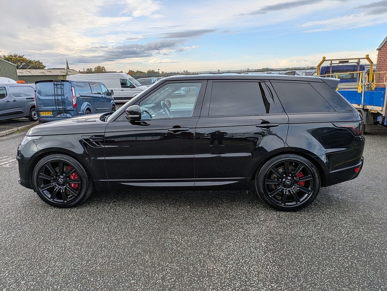 Land Rover 2.0 P400e 13.1kWh HSE Dynamic Black SUV 5dr Petrol Plug-in Hybrid Auto 4WD Euro 6 (s/s) (404 ps)