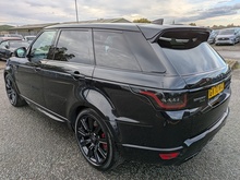 2.0 P400e 13.1kWh HSE Dynamic Black SUV 5dr Petrol Plug-in Hybrid Auto 4WD Euro 6 (s/s) (404 ps)