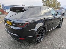 2.0 P400e 13.1kWh HSE Dynamic Black SUV 5dr Petrol Plug-in Hybrid Auto 4WD Euro 6 (s/s) (404 ps)