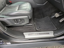 2.0 P400e 13.1kWh HSE Dynamic Black SUV 5dr Petrol Plug-in Hybrid Auto 4WD Euro 6 (s/s) (404 ps)