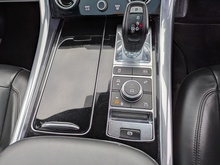 2.0 P400e 13.1kWh HSE Dynamic Black SUV 5dr Petrol Plug-in Hybrid Auto 4WD Euro 6 (s/s) (404 ps)