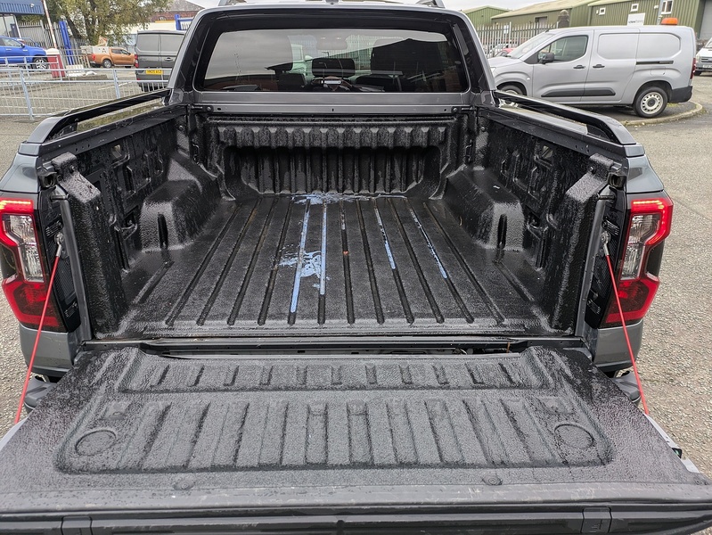 Ford 2.0 TD EcoBlue Wildtrak Pickup Double Cab 4dr Diesel Auto 4WD Euro 6 (s/s) (205 ps)