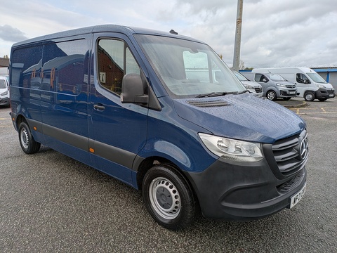 Mercedes-Benz 2.1 314 CDI Progressive Panel Van 5dr Diesel Manual FWD L2 H1 Euro 6 (s/s) (143 ps)