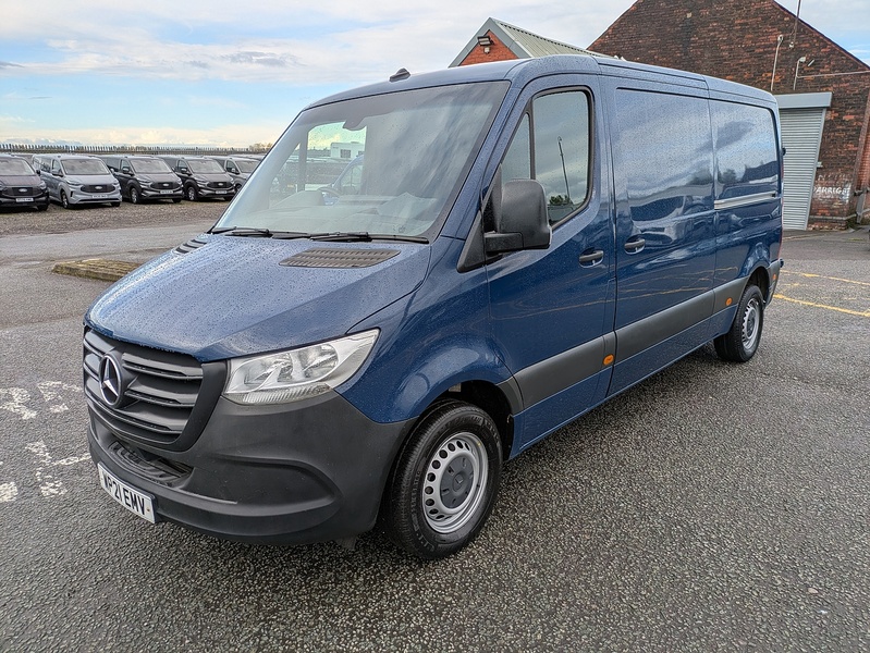 Mercedes-Benz 2.1 314 CDI Progressive Panel Van 5dr Diesel Manual FWD L2 H1 Euro 6 (s/s) (143 ps)