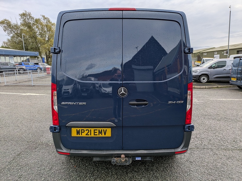 Mercedes-Benz 2.1 314 CDI Progressive Panel Van 5dr Diesel Manual FWD L2 H1 Euro 6 (s/s) (143 ps)