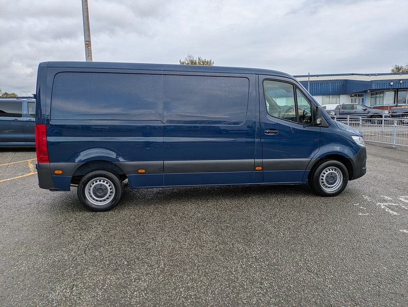 Mercedes-Benz 2.1 314 CDI Progressive Panel Van 5dr Diesel Manual FWD L2 H1 Euro 6 (s/s) (143 ps)