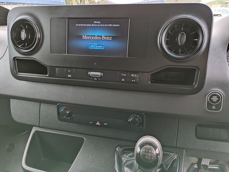 Mercedes-Benz 2.1 314 CDI Progressive Panel Van 5dr Diesel Manual FWD L2 H1 Euro 6 (s/s) (143 ps)
