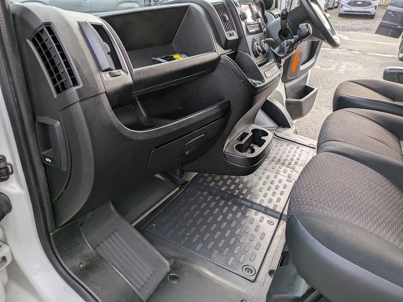 Citroen 2.2 BlueHDi 35 Plus Ready To Run Tipper 2dr Diesel Manual L2 Euro 6 (s/s) (140 ps)