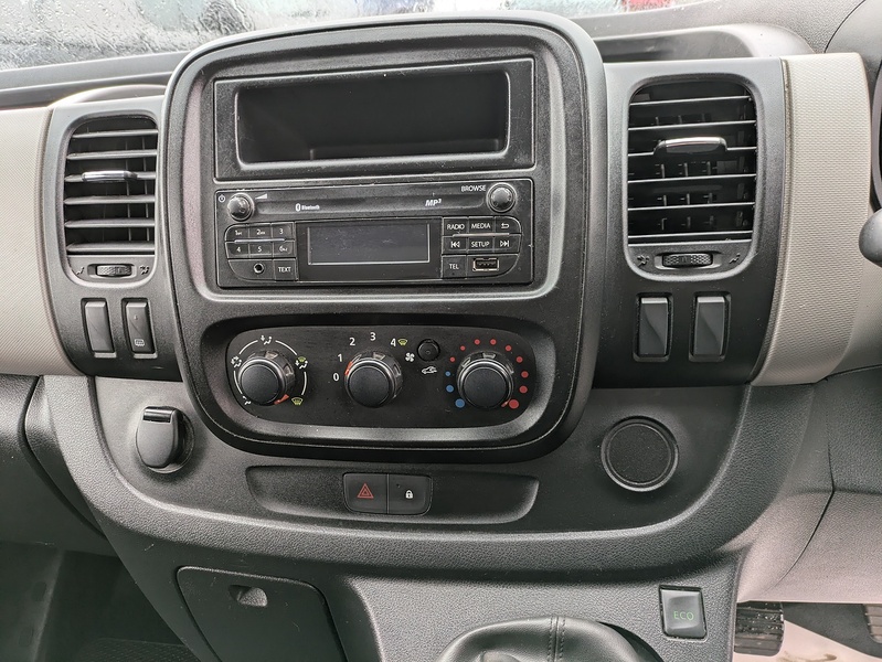 Renault 1.6 dCi 29 Business Panel Van 5dr Diesel Manual LWB Standard Roof Euro 5 (115 ps)