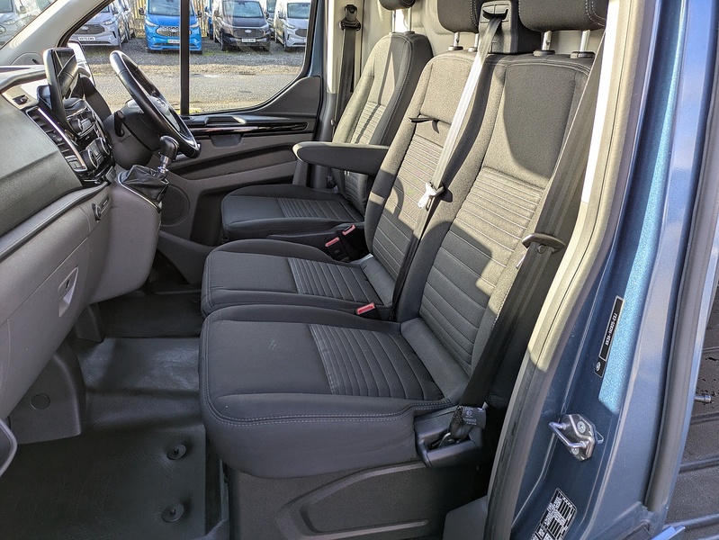 Ford 2.0 300 EcoBlue Limited Panel Van 5dr Diesel Manual L1 H1 Euro 6 (s/s) (130 ps)