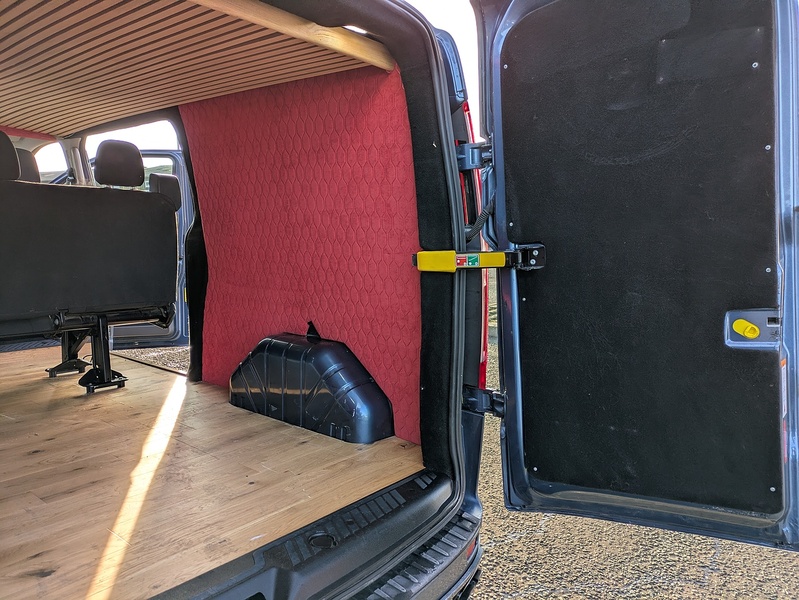 Ford 320 EcoBlue Limited 2.0 5dr Combi Automatic Diesel