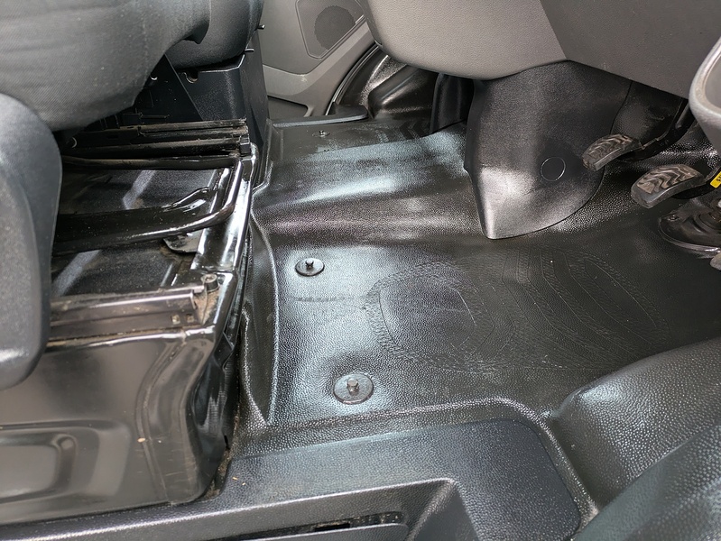 Ford 350 EcoBlue Leader 2.0 2dr Dropside Manual Diesel