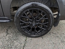 2.0 320 EcoBlue Limited Combi Van 5dr Diesel Manual L1 H1 Euro 6 (s/s) DCiV (130 ps)