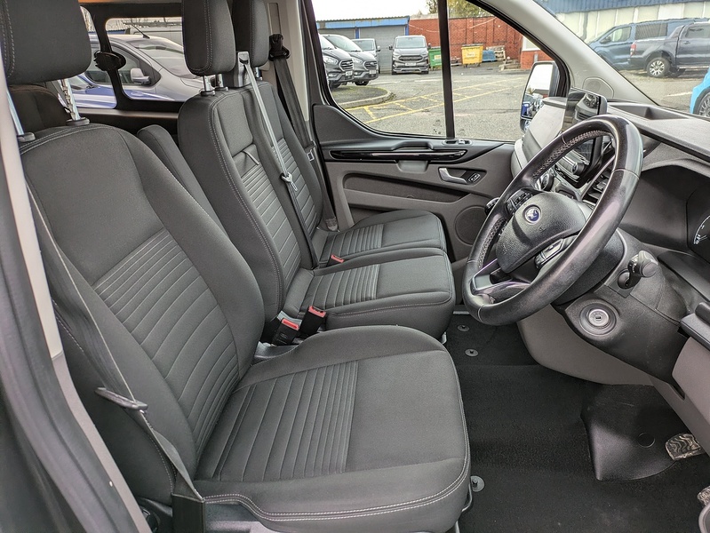 Ford 2.0 320 EcoBlue Limited Combi Van 5dr Diesel Manual L1 H1 Euro 6 (s/s) DCiV (130 ps)