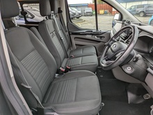 2.0 320 EcoBlue Limited Combi Van 5dr Diesel Manual L1 H1 Euro 6 (s/s) DCiV (130 ps)