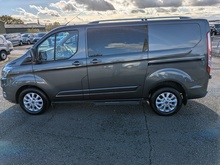 2.0 300 EcoBlue Limited Crew Van Double Cab 5dr Diesel Manual L1 H1 Euro 6 (s/s) (6 Seat) (170 ps)