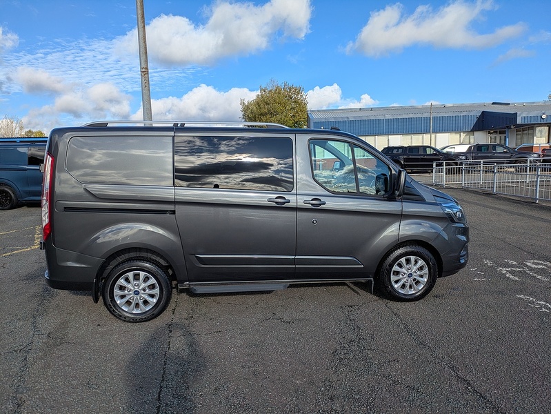 Ford 2.0 300 EcoBlue Limited Crew Van Double Cab 5dr Diesel Manual L1 H1 Euro 6 (s/s) (6 Seat) (170 ps)