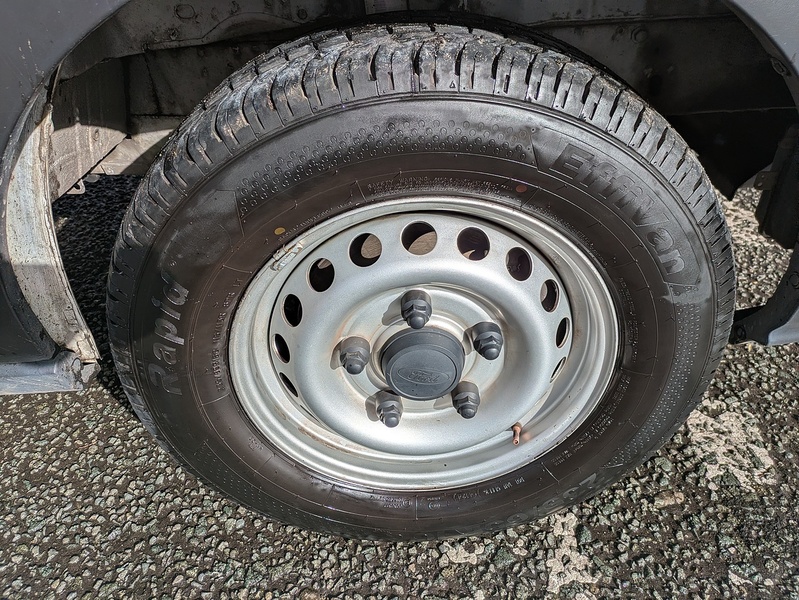 Ford 2.0 350 EcoBlue Leader Chassis Cab 2dr Diesel Manual RWD L3 Euro 6 (s/s) (130 ps)