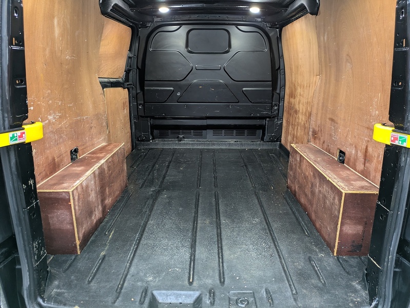 Ford 2.0 280 EcoBlue Limited Panel Van 5dr Diesel Manual L1 H1 Euro 6 (s/s) (130 ps)