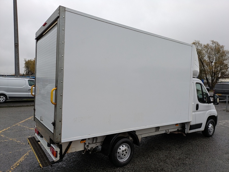 Peugeot BlueHDi 335 Built for Business 2.2  Luton Box van Manual Diesel
