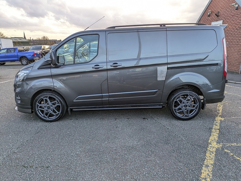 Ford 2.0 300 EcoBlue Limited Panel Van 5dr Diesel Auto L1 H1 Euro 6 (s/s) (170 ps)