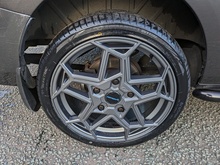 2.0 300 EcoBlue Limited Panel Van 5dr Diesel Auto L1 H1 Euro 6 (s/s) (170 ps)