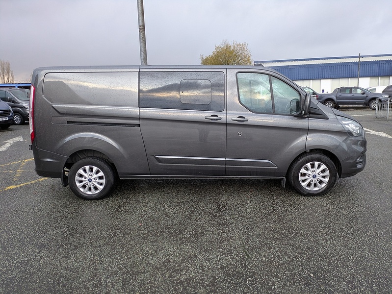 Ford 2.0 320 EcoBlue Limited Crew Van Double Cab 5dr Diesel Manual L2 H1 Euro 6 (s/s) (130 ps)