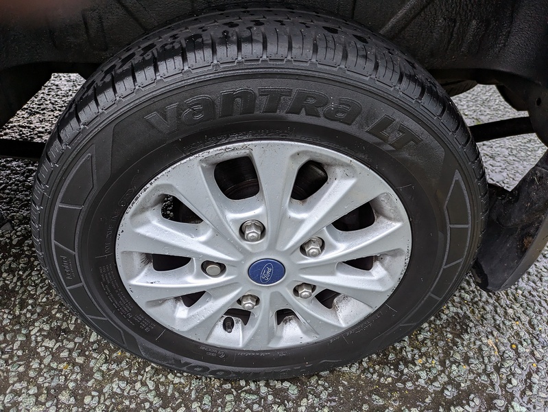 Ford 2.0 320 EcoBlue Limited Crew Van Double Cab 5dr Diesel Manual L2 H1 Euro 6 (s/s) (130 ps)