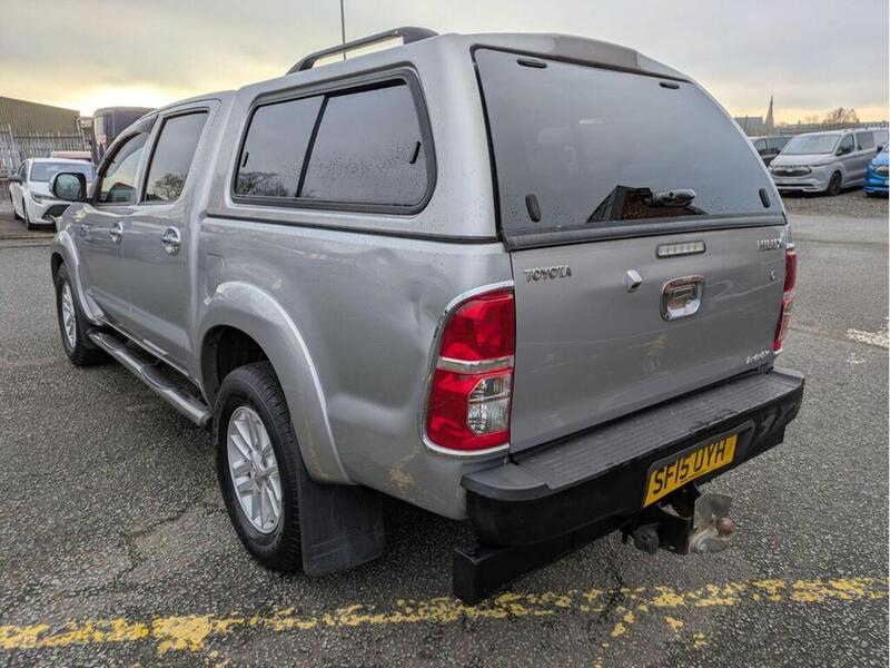 Toyota 3.0 D-4D Invincible X Pickup Double Cab 4dr Diesel Auto 4WD Euro 5 (Hi Over) (171 ps)