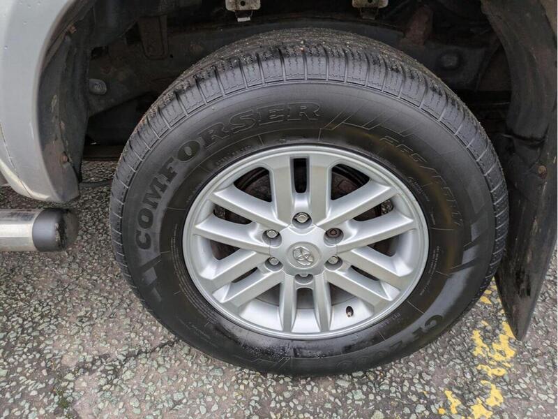 Toyota 3.0 D-4D Invincible X Pickup Double Cab 4dr Diesel Auto 4WD Euro 5 (Hi Over) (171 ps)