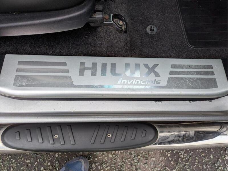 Toyota 3.0 D-4D Invincible X Pickup Double Cab 4dr Diesel Auto 4WD Euro 5 (Hi Over) (171 ps)