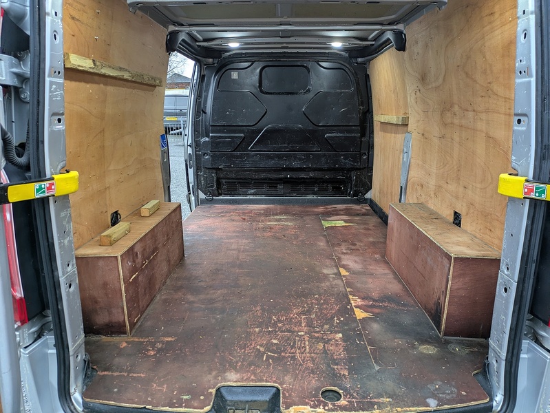 Ford 2.0 320 EcoBlue Sport Panel Van 5dr Diesel Auto L2 H1 Euro 6 (s/s) (185 ps)